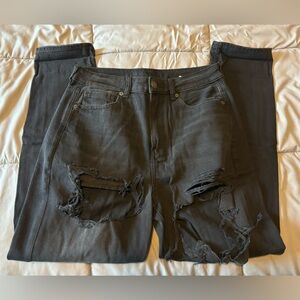 American eagle mom jean in black, size 8 regular
